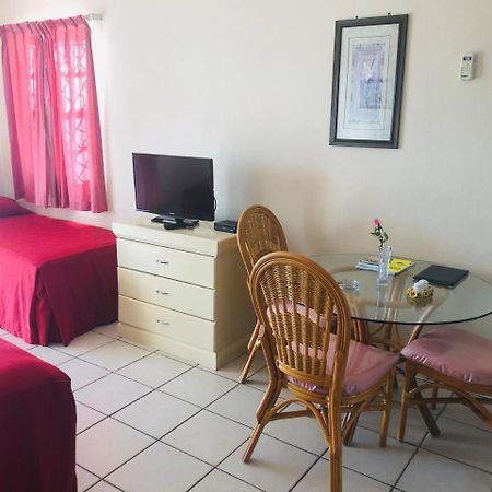 Rosewood Apartment Hotel Arnos Vale 외부 사진