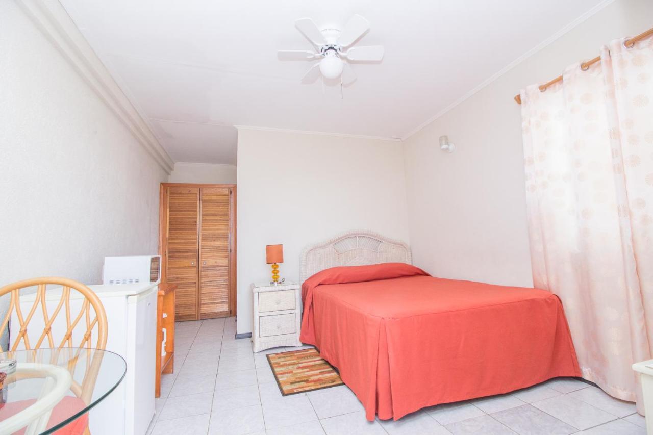 Rosewood Apartment Hotel Arnos Vale 외부 사진