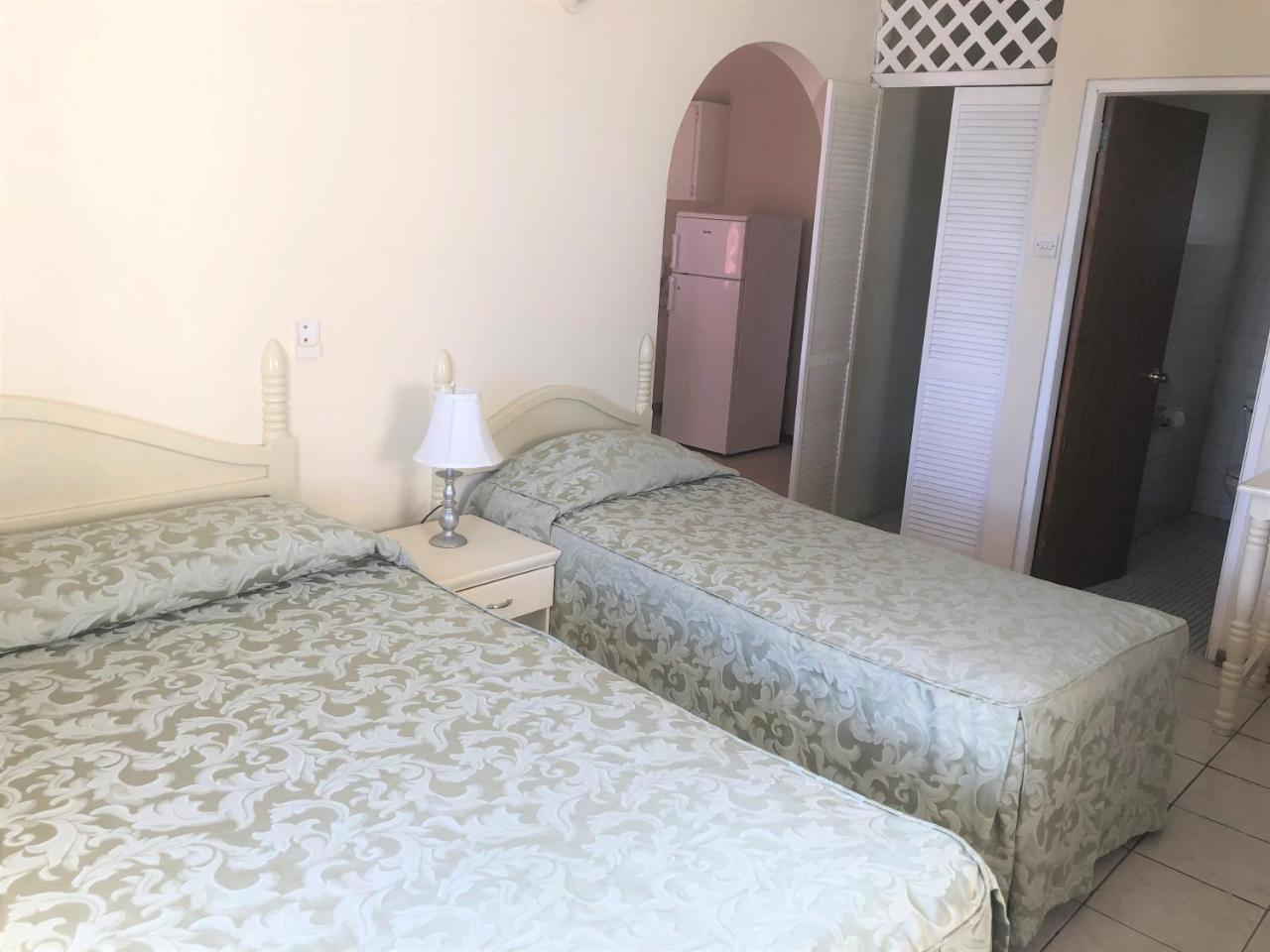 Rosewood Apartment Hotel Arnos Vale 외부 사진